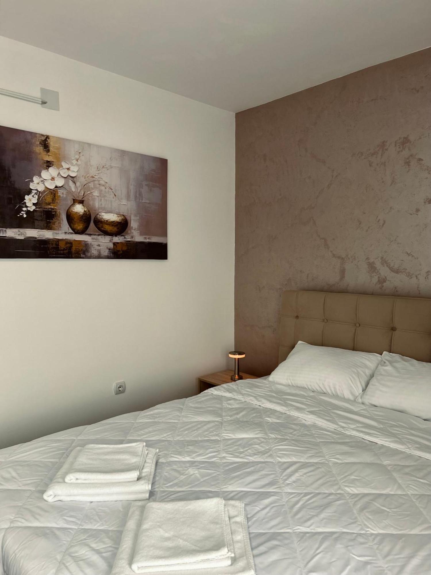 Greenhill Apartments Куманово Номер фото